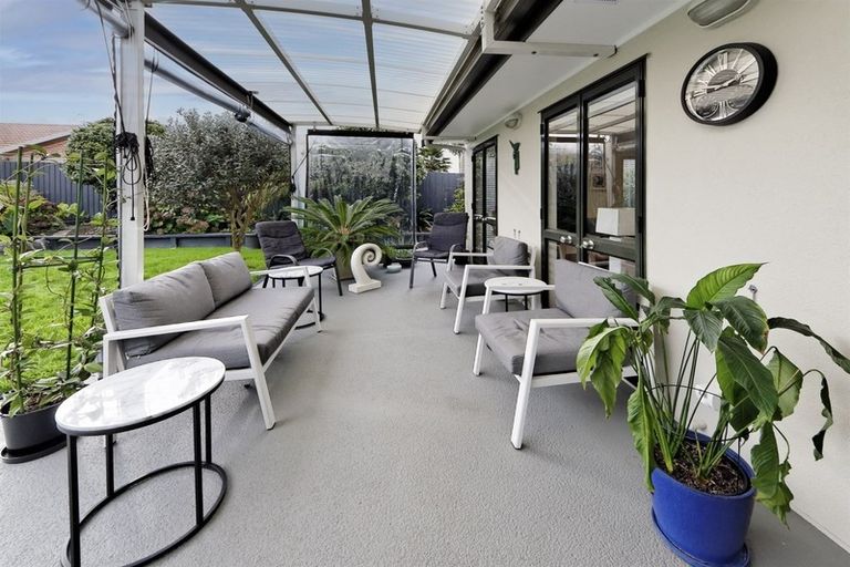 Photo of property in 27 Maurice Borich Place, Henderson, Auckland, 0610