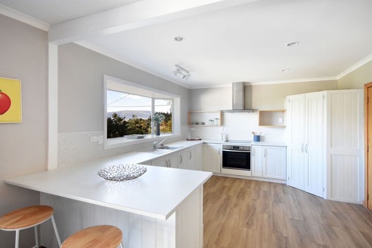 Photo of property in 14 Kilgour Street, Waihola, Milton, 9073