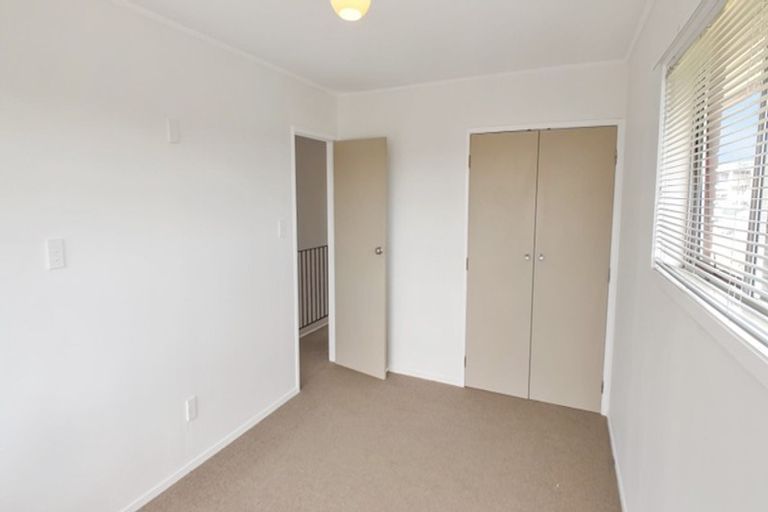 Photo of property in 4 Heaphy Street, Blockhouse Bay, Auckland, 0600