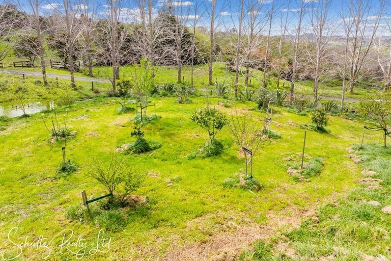 Photo of property in 67 Te Pahi River Drive, Paparoa, 0583