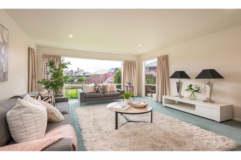 Photo of property in 11 Jadewynn Place, Halswell, Christchurch, 8025