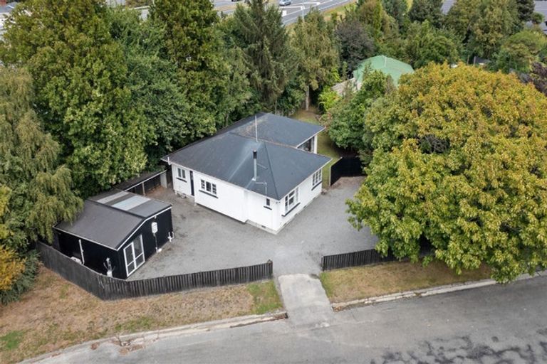 Photo of property in 15 Taramea Place, Addington, Christchurch, 8024