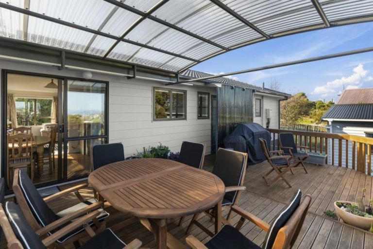 Photo of property in 3 Waipounamu Drive, Kelson, Lower Hutt, 5010