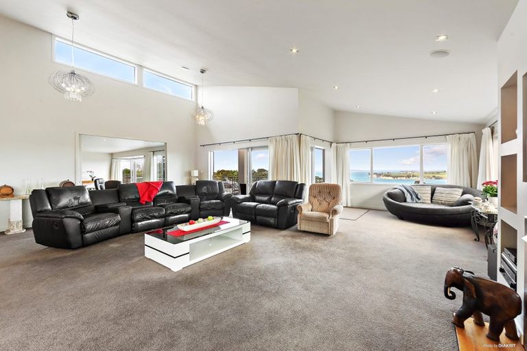Photo of property in 170 Wade River Road, Wade Heads, Whangaparaoa, 0932