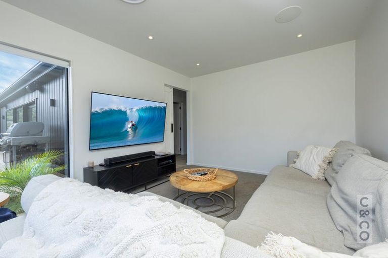 Photo of property in 7 Robert Might Road, Kumeu, 0810