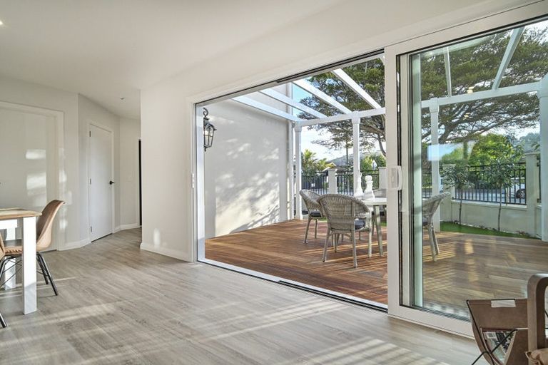 Photo of property in 9d Church Road, Taradale, Napier, 4112