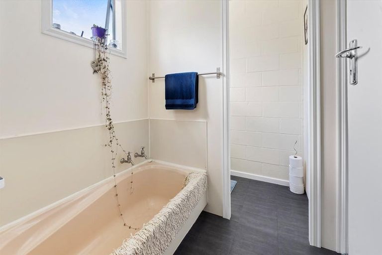 Photo of property in 66 Hamurana Road, Omokoroa, 3114