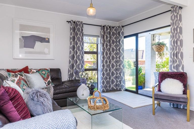Photo of property in 5 Grey Street, College Estate, Whanganui, 4500