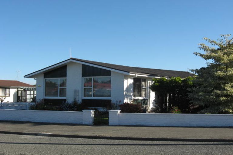 Photo of property in 6 Flatman Crescent, Geraldine, 7930