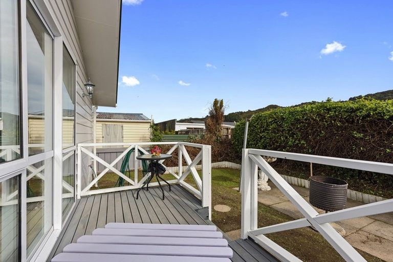 Photo of property in 13 Matthews Road, Wainuiomata, Lower Hutt, 5014