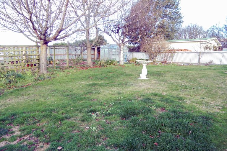 Photo of property in 11 Arrow Crescent, Holmes Hill, Oamaru, 9401