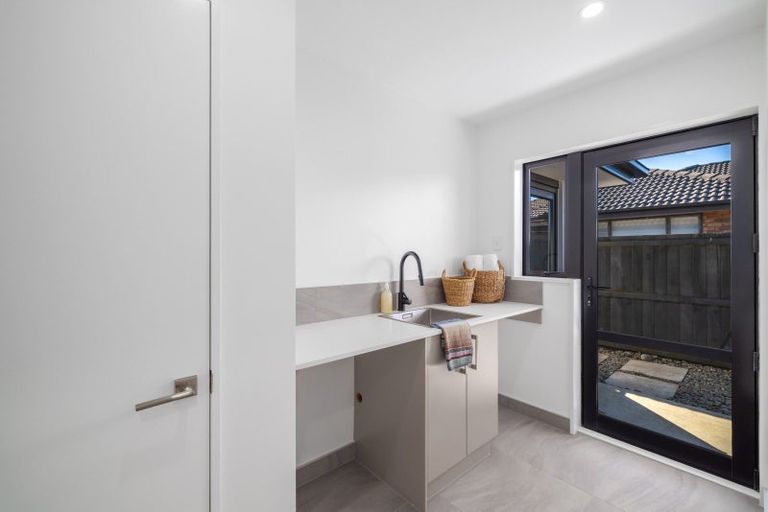 Photo of property in 4 Sandpiper Place, Waimairi Beach, Christchurch, 8083