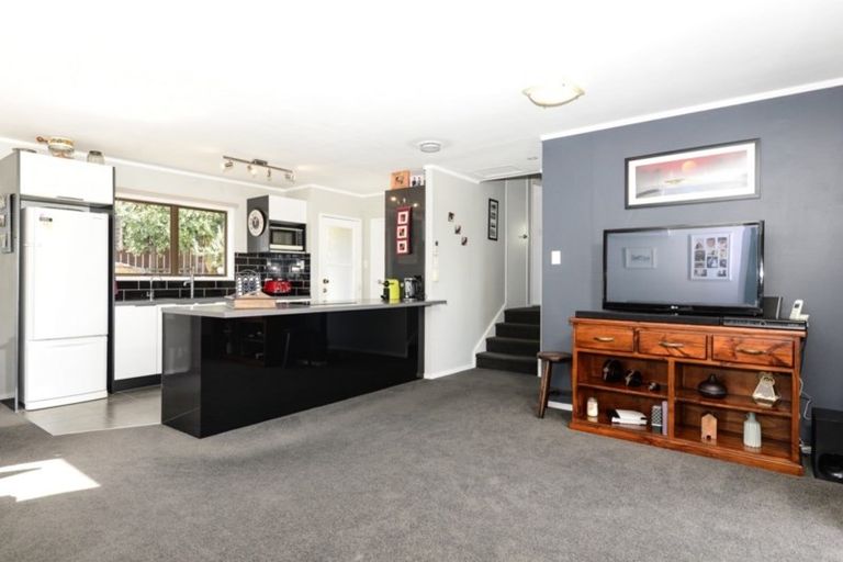 Photo of property in 33 Blomfield Street, Nawton, Hamilton, 3200
