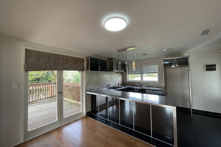 Photo of property in 15 Ennis Avenue, Pakuranga Heights, Auckland, 2010