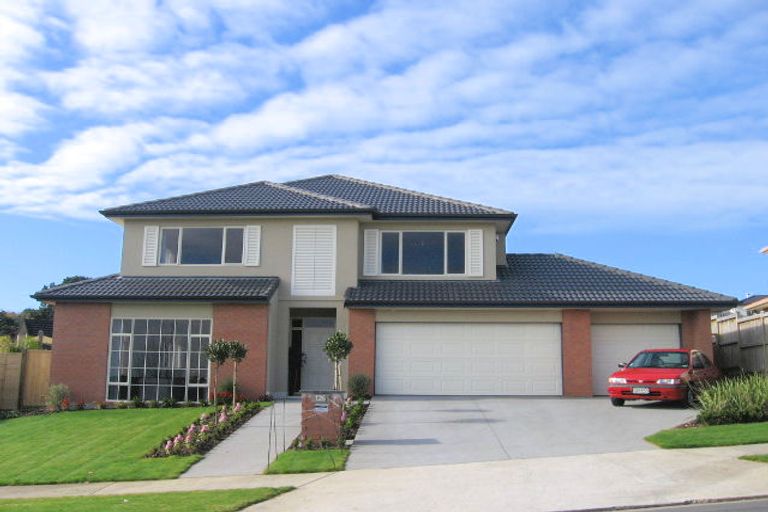 Photo of property in 126 John Brooke Crescent, East Tamaki Heights, Auckland, 2016