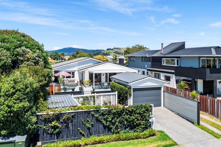 Photo of property in 932a Papamoa Beach Road, Papamoa Beach, Papamoa, 3118