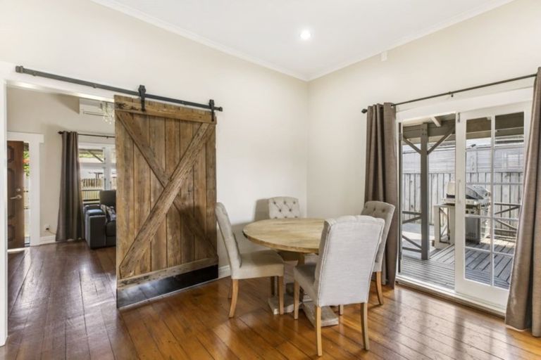 Photo of property in 2/73 Russell Road, Manurewa, Auckland, 2102