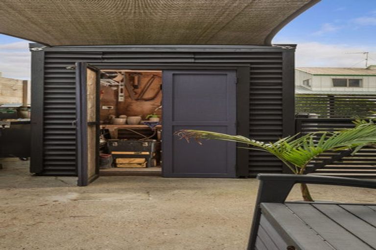 Photo of property in 32 Roretana Drive, Athenree, Waihi Beach, 3177