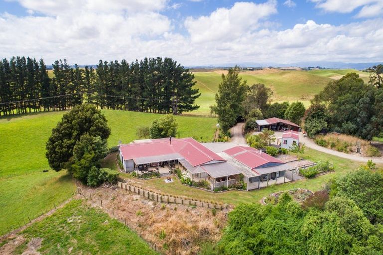 Photo of property in 476 Finnis Road, Pohangina, Feilding, 4775