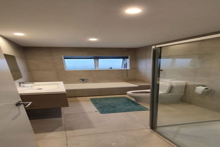 Photo of property in 73 Calluna Crescent, Totara Heights, Auckland, 2105