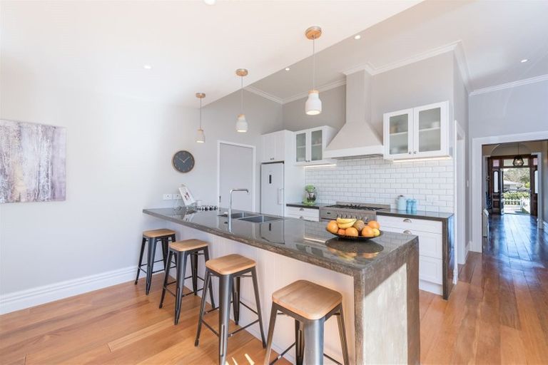 Photo of property in 95 Kawai Street, Nelson South, Nelson, 7010