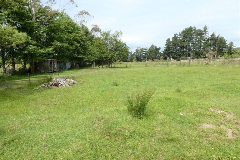 Photo of property in 30 Golf Links Road, Kaiata, Greymouth, 7805
