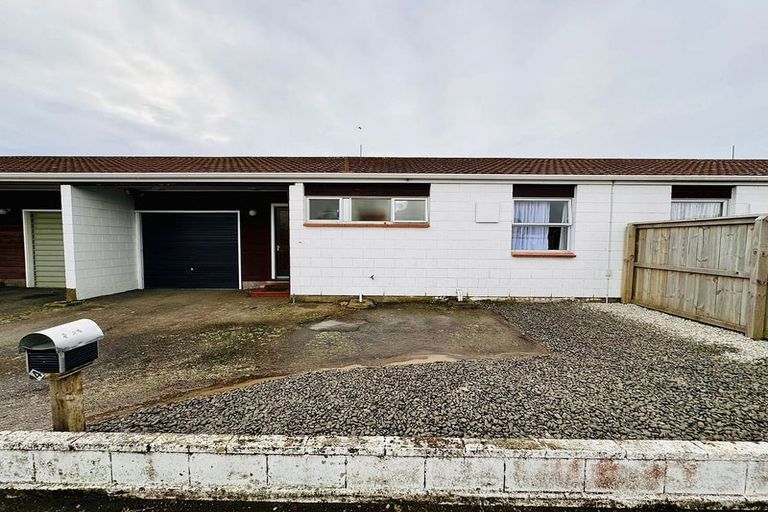 Photo of property in 2/48 Maxwell Street, Riccarton, Christchurch, 8041