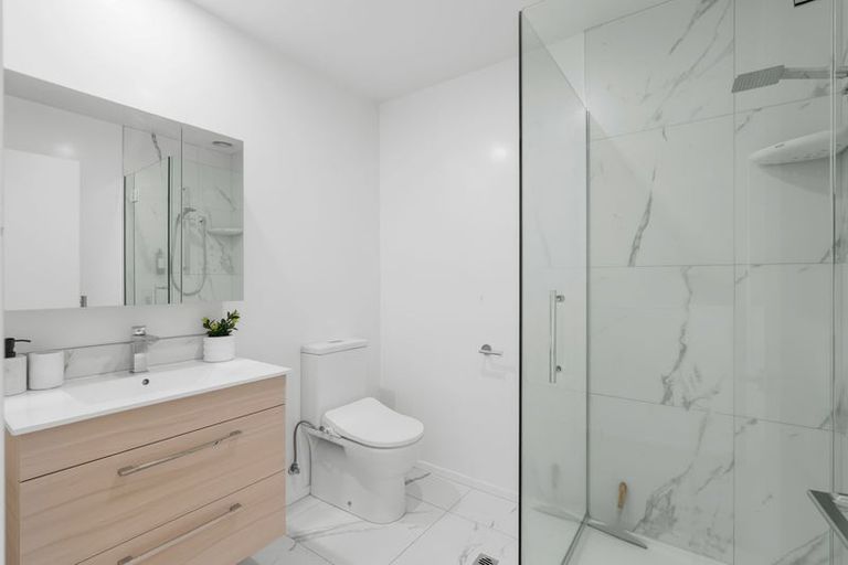 Photo of property in 2/6 Riccarton Road, Riccarton, Christchurch, 8011