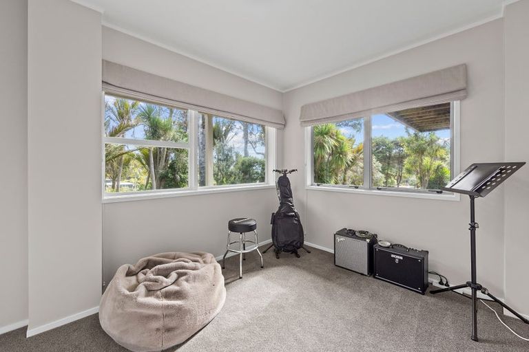 Photo of property in 188 Motutara Road, Muriwai, Waimauku, 0881