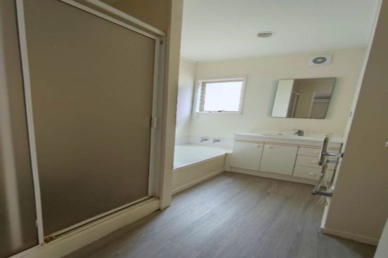 Photo of property in 1/57 Bruce Road, Glenfield, Auckland, 0629