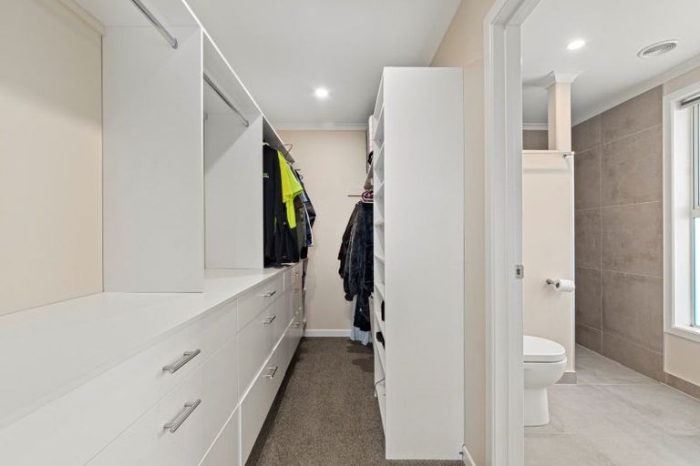 Photo of property in 28 Rotomanu Place, Pyes Pa, Tauranga, 3112