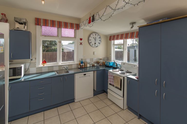 Photo of property in 114 Bower Avenue, New Brighton, Christchurch, 8083