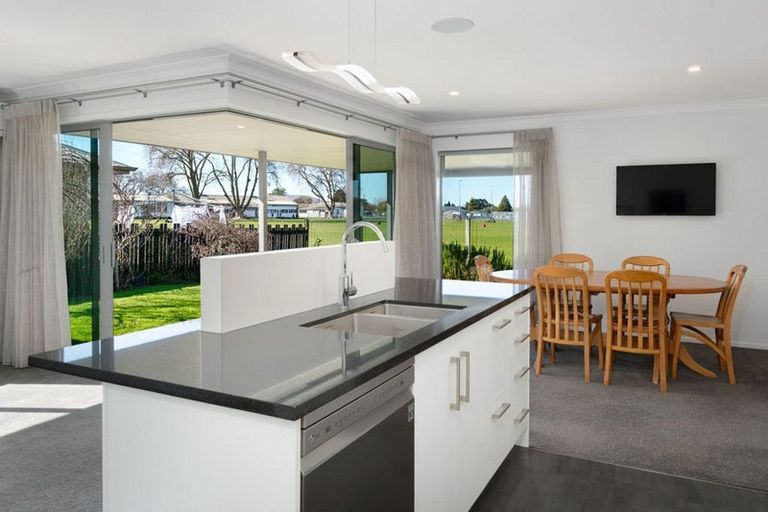 Photo of property in 20b Carisbrooke Street, Katikati, 3129