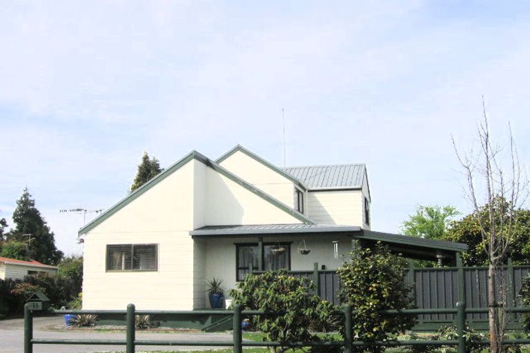 Photo of property in 11 Chapman Place, Fairy Springs, Rotorua, 3015