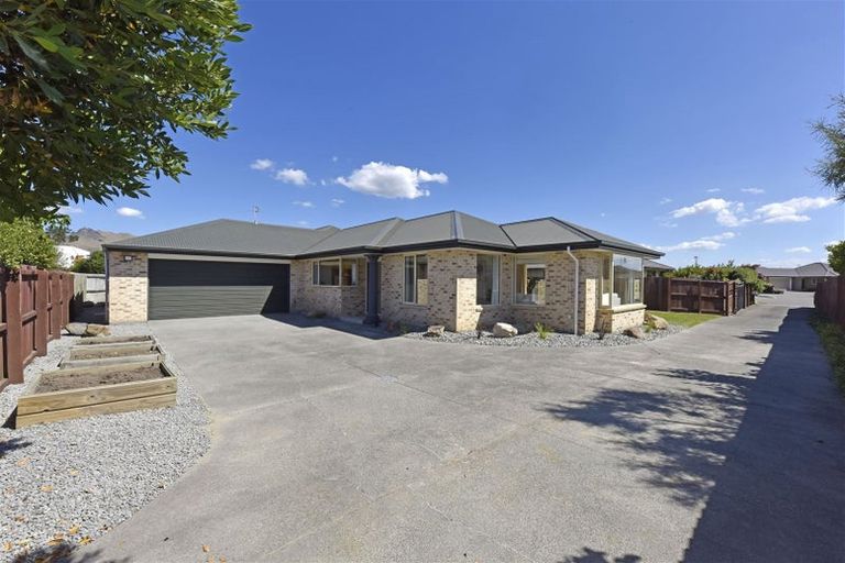 Photo of property in 9 Mollymawk Place, Woolston, Christchurch, 8023