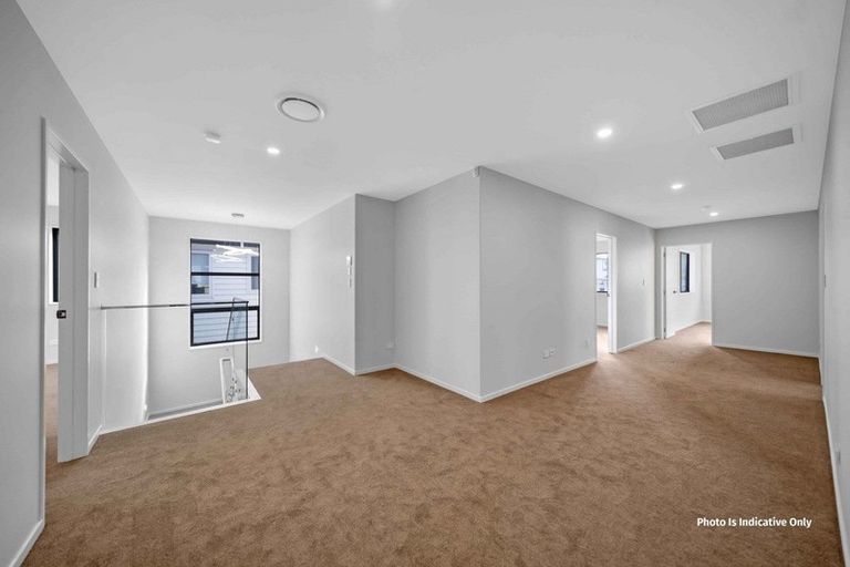 Photo of property in 60 Drumbuoy Drive, Flat Bush, Auckland, 2019