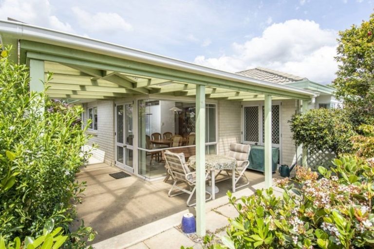 Photo of property in 2 Lasiandra Place, Mount Maunganui, 3116
