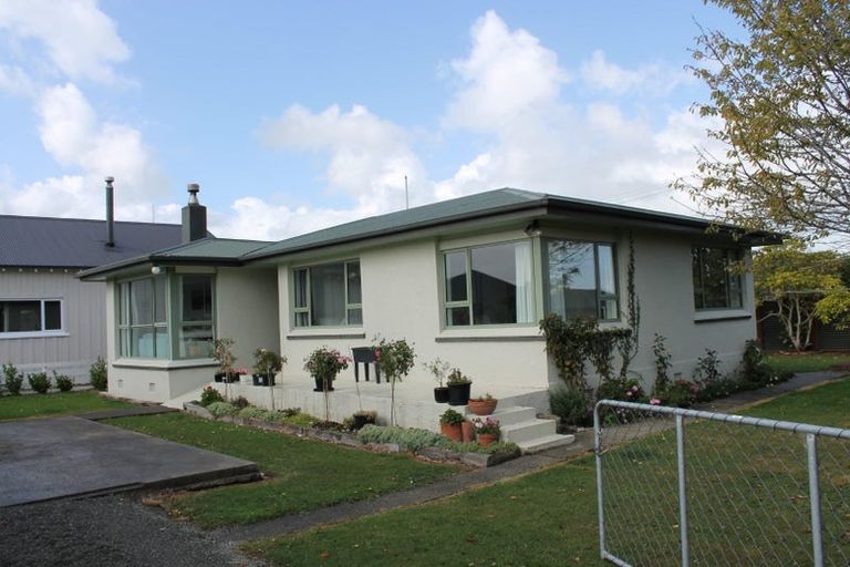 Photo of property in 52 John Street, Winton, 9720