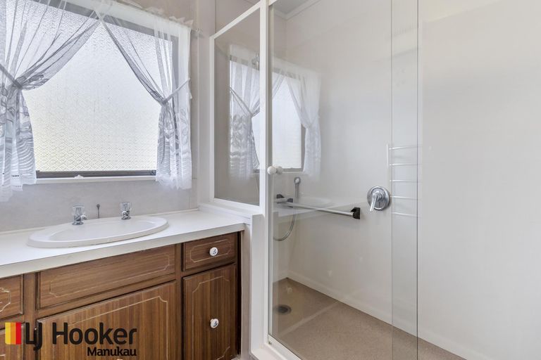 Photo of property in 221b Queen Street, Pukekohe, 2120