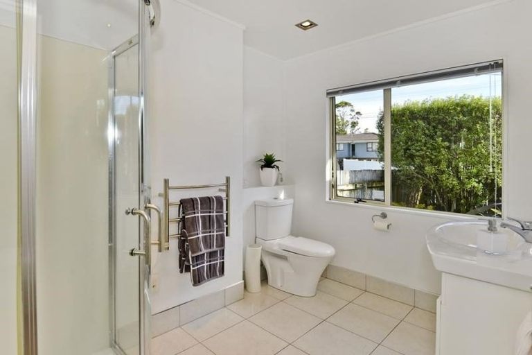 Photo of property in 283 Royal Road, Massey, Auckland, 0614