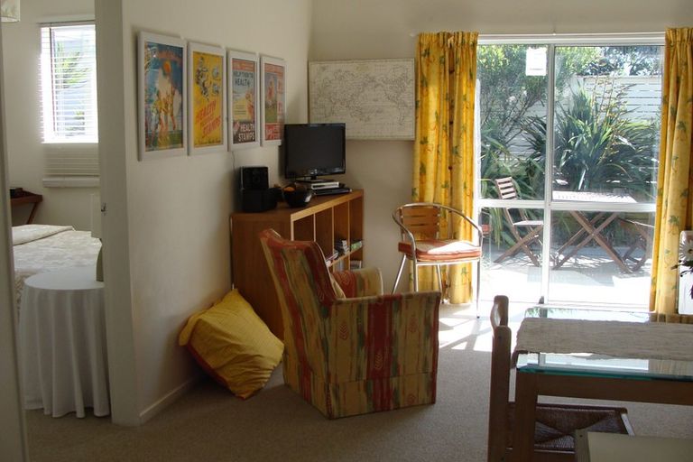 Photo of property in 65 Moana Street, Otaki Beach, Otaki, 5512