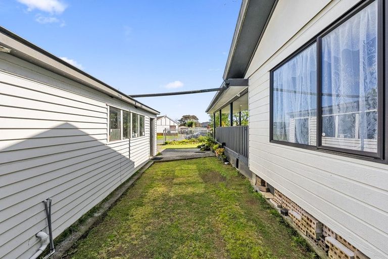 Photo of property in 1/34 Rosemead Place, Randwick Park, Auckland, 2105