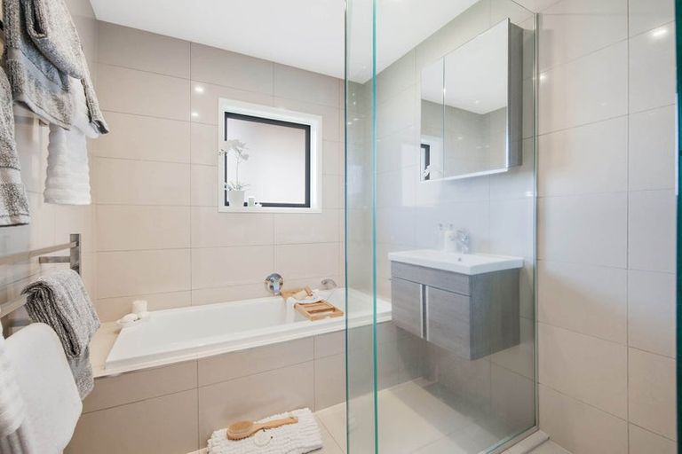 Photo of property in 9 Carmen Terrace, Snells Beach, 0920