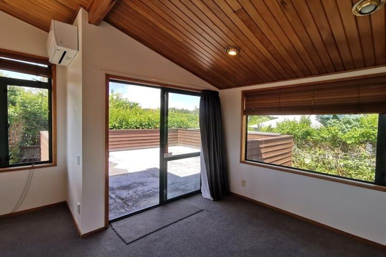 Photo of property in 3 Kimberly Grove, Greenhithe, Auckland, 0632