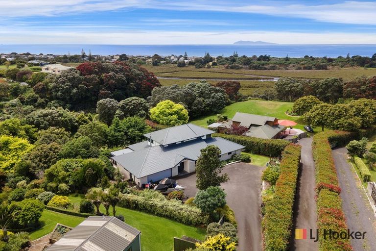 Photo of property in 72 Koutunui Road, Athenree, Katikati, 3177