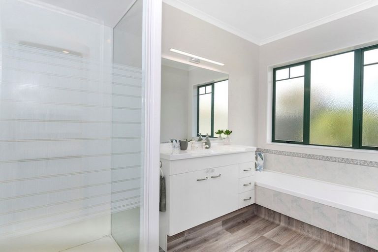 Photo of property in 73 Denny Hulme Drive, Mount Maunganui, 3116