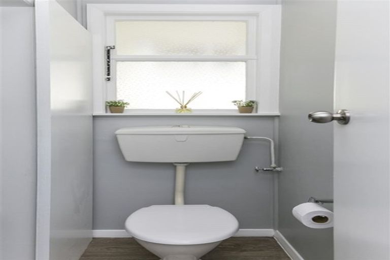 Photo of property in 55 Rangituhi Crescent, Takapuwahia, Porirua, 5022