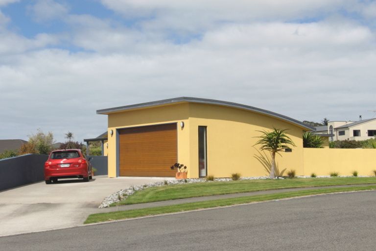 Photo of property in 3 Goldsbury Place, Otamatea, Whanganui, 4500