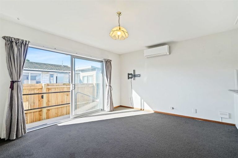 Photo of property in 4/443a Main South Road, Hornby, Christchurch, 8042