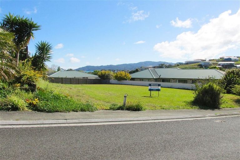 Photo of property in 18 Hibiscus Avenue, Cable Bay, 0420